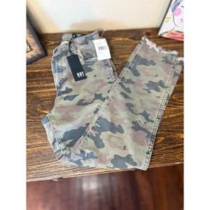 NWT Kut From the Kloth Ankle Straight Leg Reese Jeans Size 0 Camo Distressed